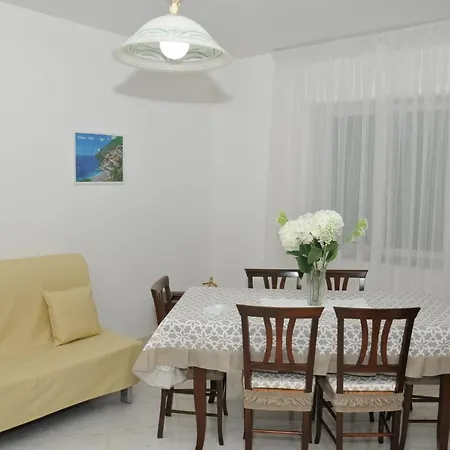 Guest house Domus Rosae *